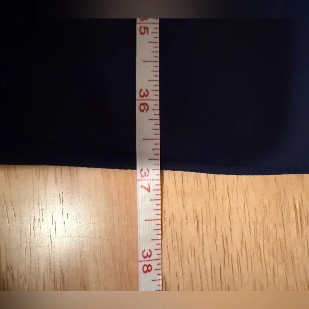 Lilly Pulitzer NWT Navy & Gold Embroidery Stitching with Pink label Size Medium - Picture 8 of 15